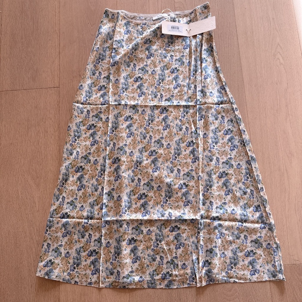 Doen wildflower skirt